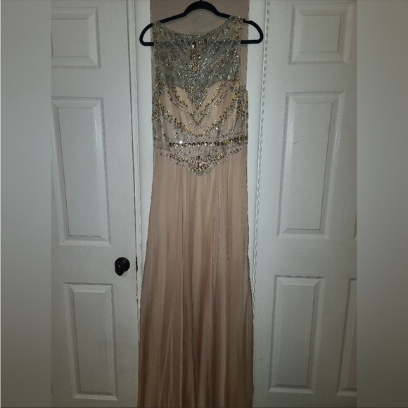 Prom dress dave & Johnny - Picture 5 of 5